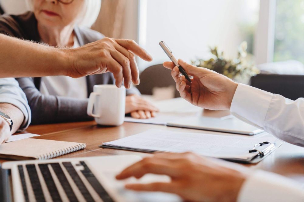 Group of people discussing the probate process in Virginia around